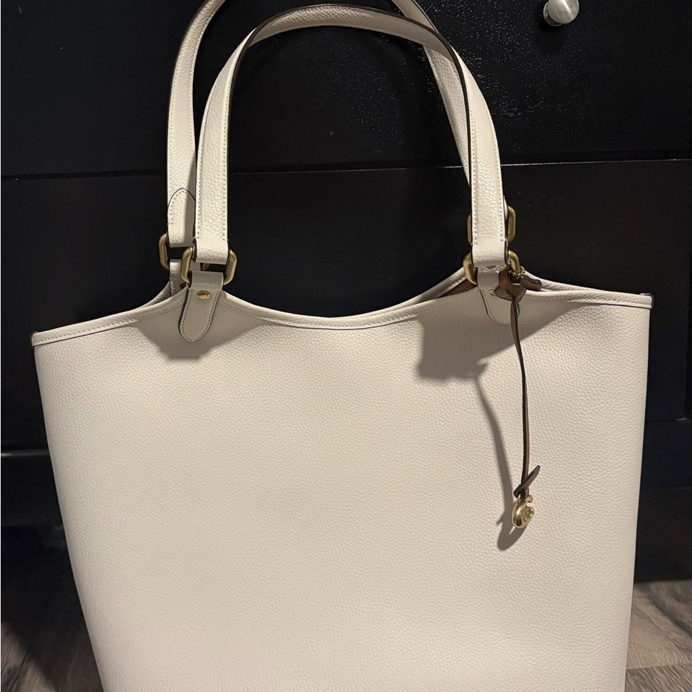 Elegant Cream Tote Bag